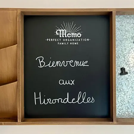 Les Hirondelles Holiday home